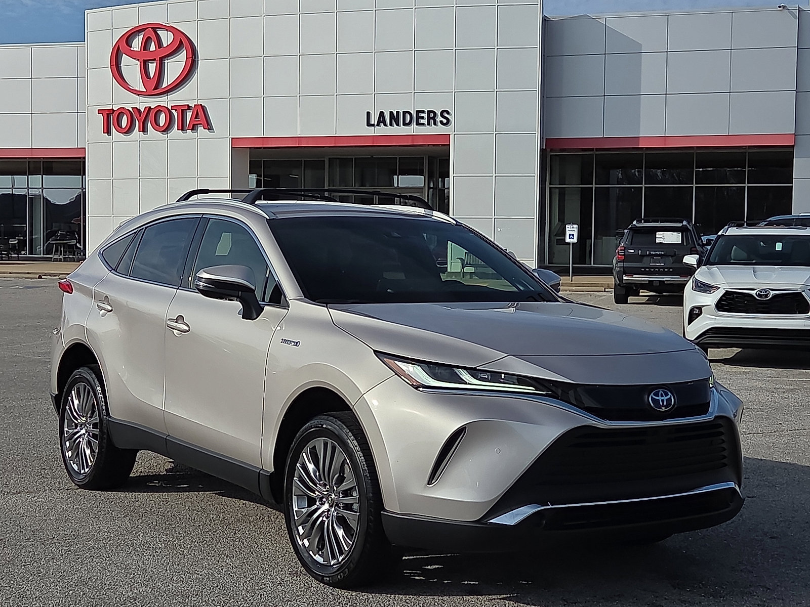 2021 Toyota Venza Limited's photo