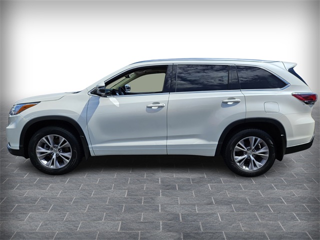 2015 Toyota Highlander XLE photo 3