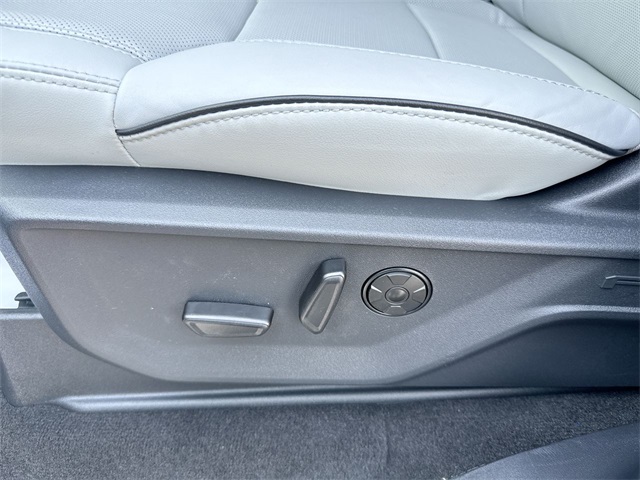 2025 Ford Expedition Platinum photo 4