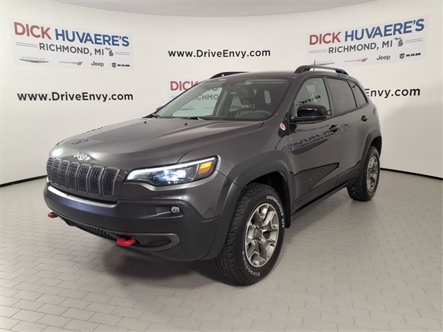 2022 Jeep Cherokee Trailhawk's photo