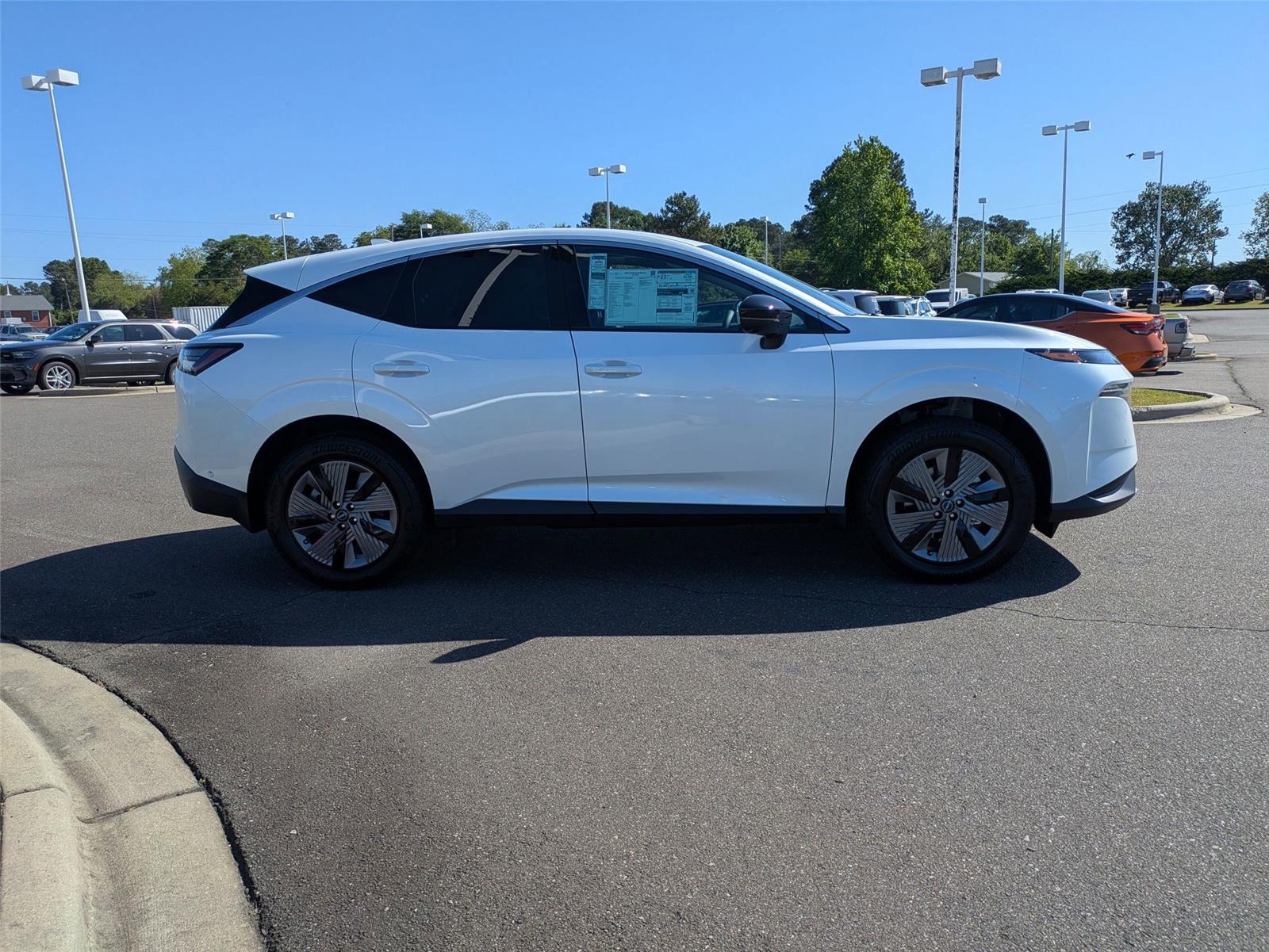 2025 Nissan Murano SL photo 4