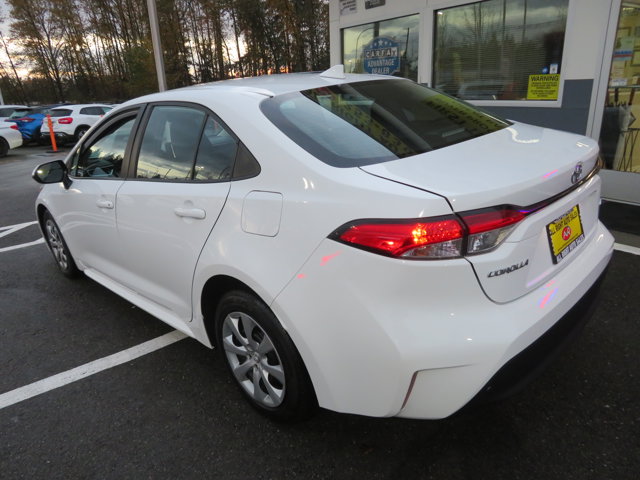 2023 Toyota Corolla LE photo 3