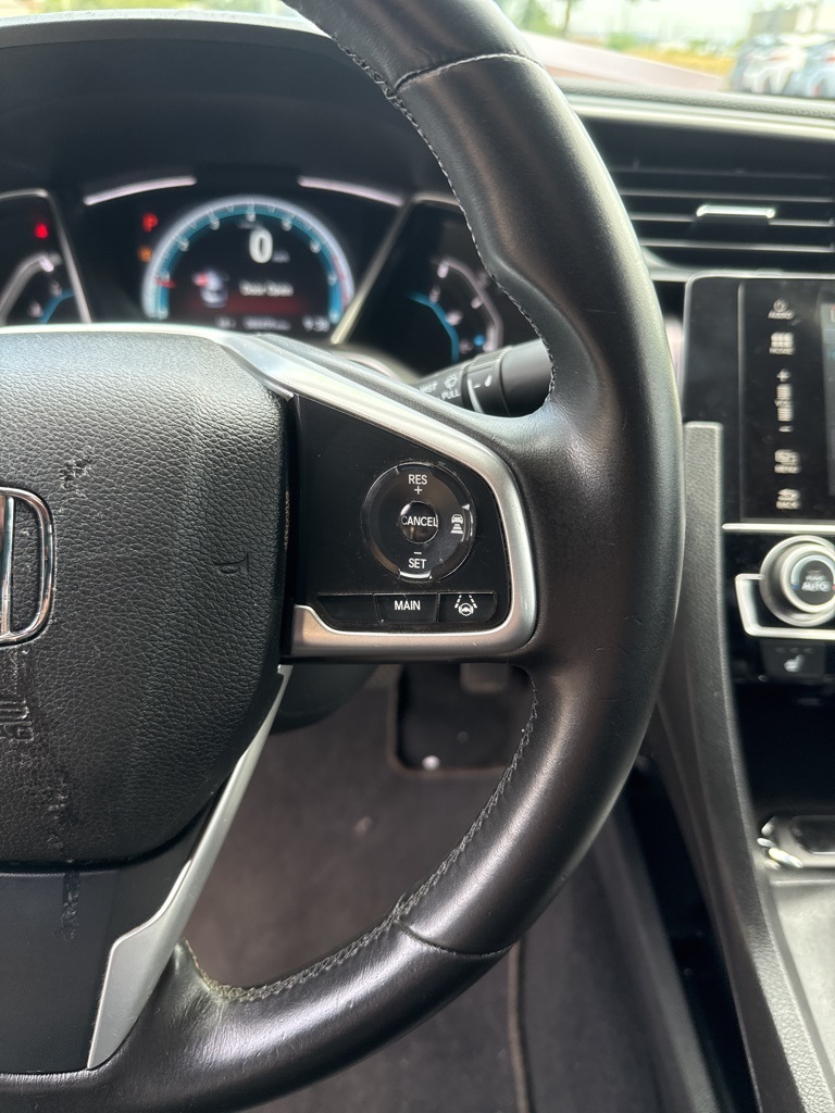 2017 Honda Civic Touring photo 36
