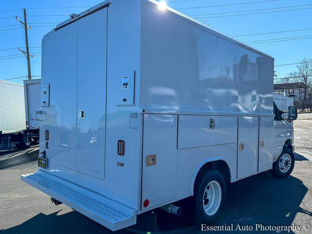 2025 FORD E-350 - Image 9