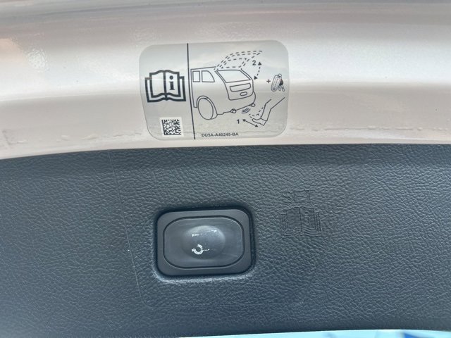 2019 Ford Edge SEL photo 20