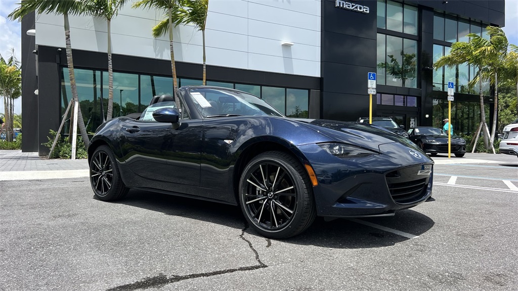 2025 Mazda MX-5 Miata Miata Grand Touring photo 18