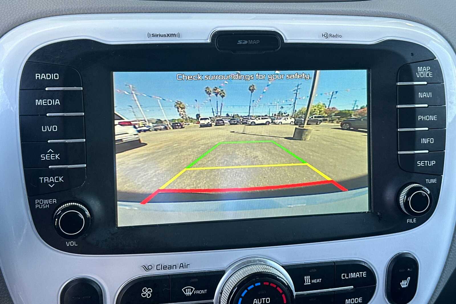 2015 Kia Soul EV Base photo 19
