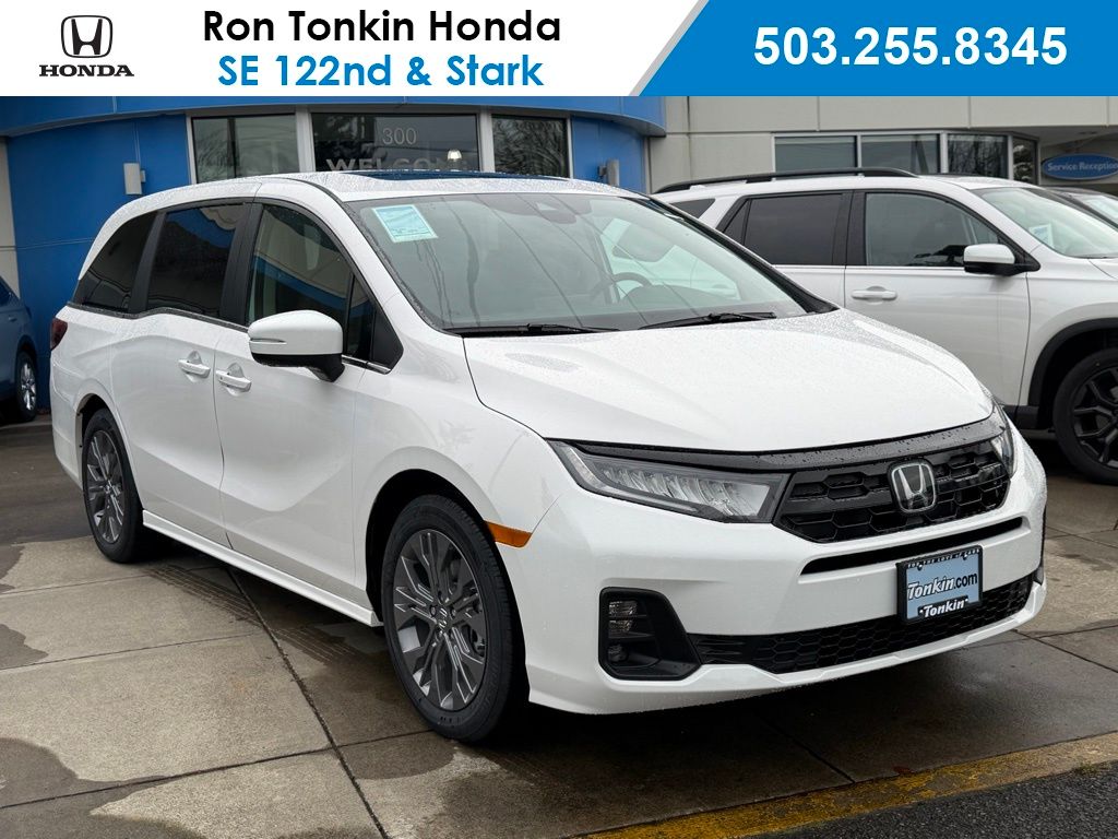 2026 Honda Odyssey Touring's photo