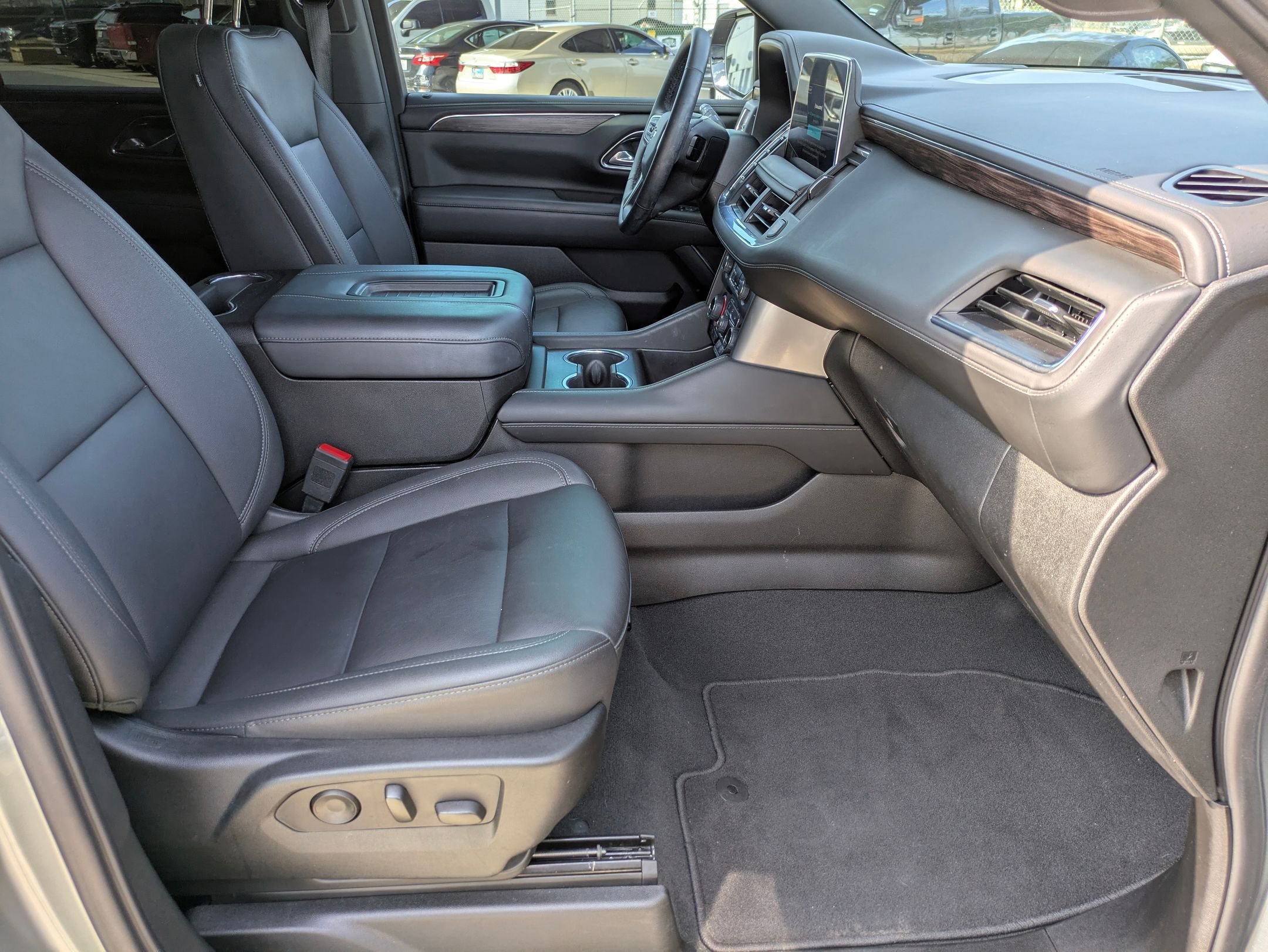 2023 Chevrolet Tahoe Z71 photo 30