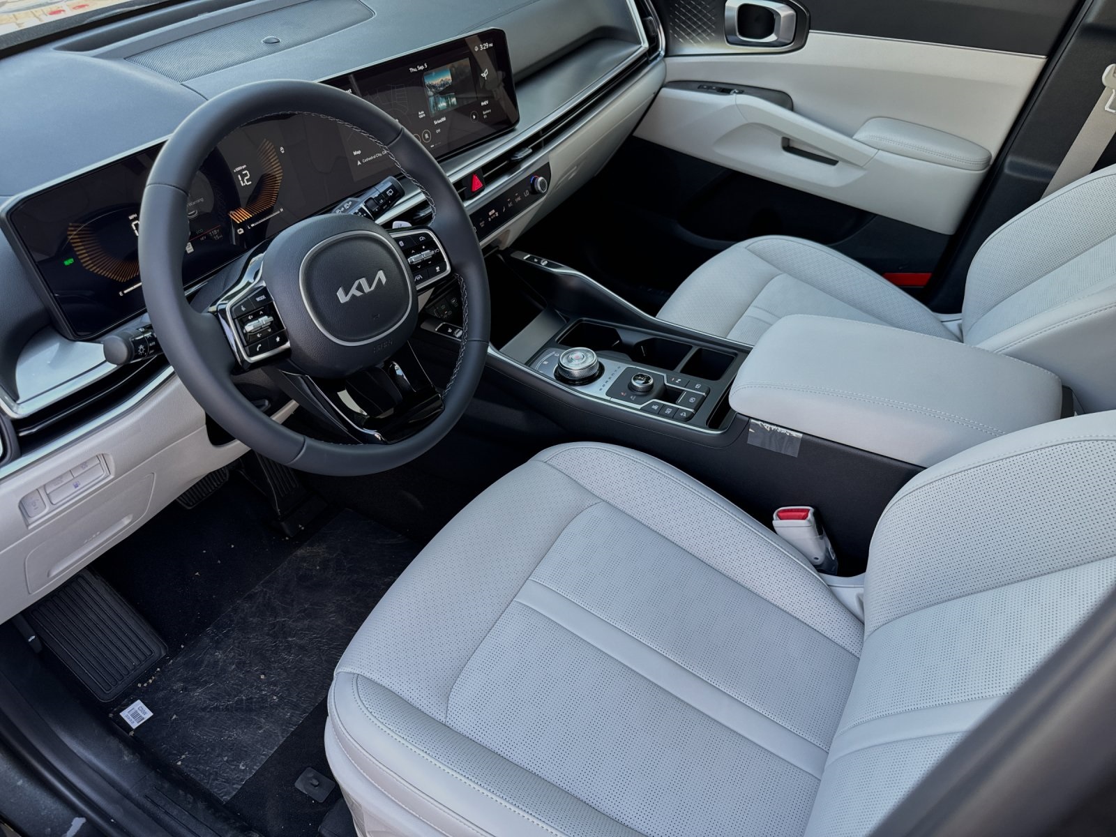 2025 Kia Sorento Plug-In Hybrid EX photo 9