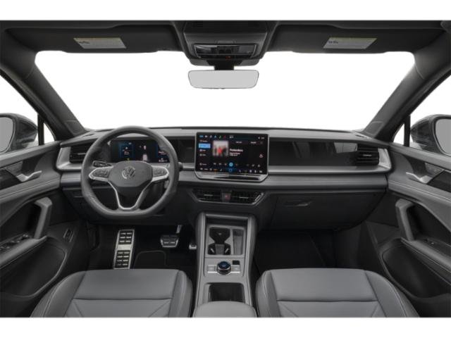 2025 Volkswagen Tiguan SE R-Line Black photo 4
