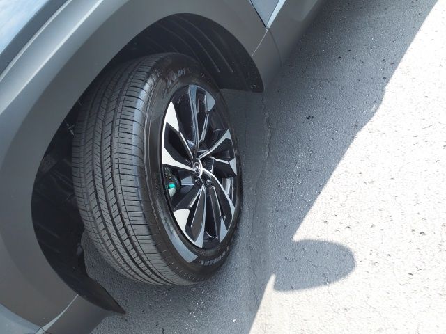 2025 Mazda CX-50 Premium Plus photo 2