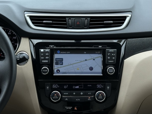 2016 Nissan Rogue SL photo 4