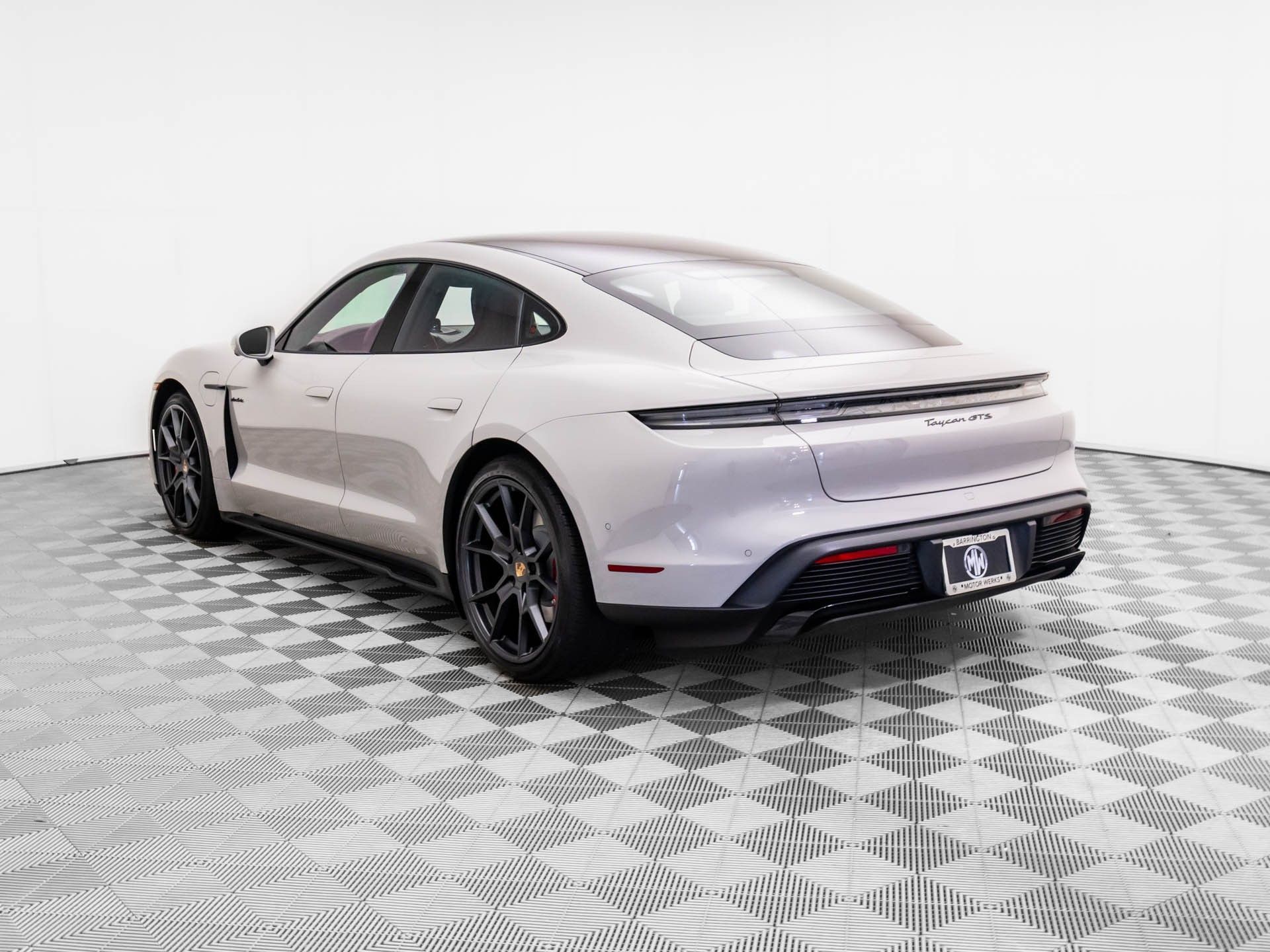 2026 Porsche Taycan GTS photo 2