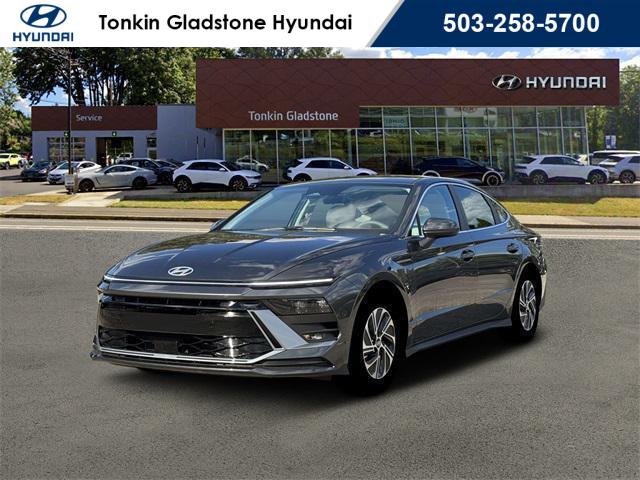 2026 Hyundai Sonata Hybrid Blue's photo