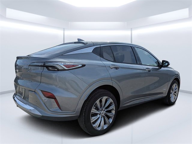 2025 Buick Envista Avenir photo 2