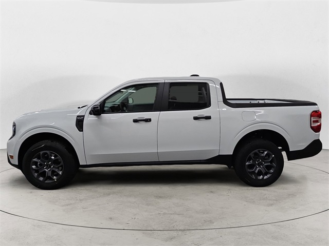 2025 Ford Maverick XLT photo 2