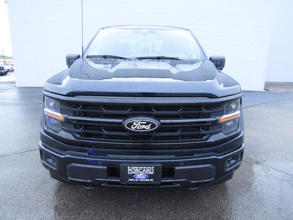 2025 Ford F-150 XLT photo 3