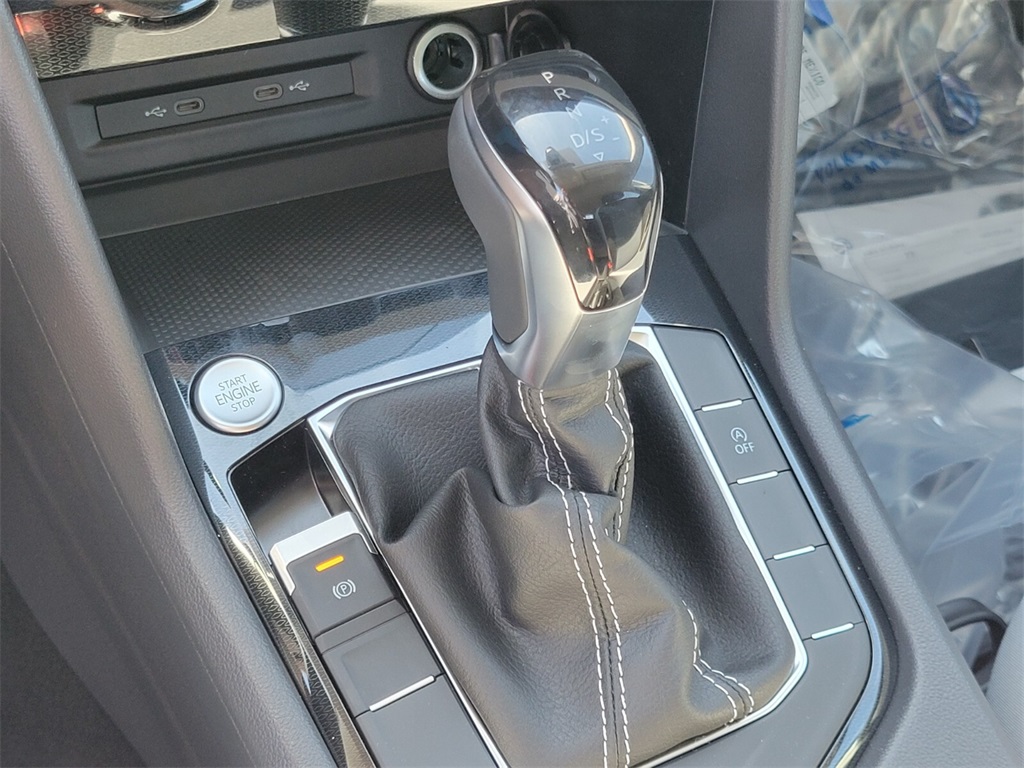 2025 Volkswagen Taos S photo 14