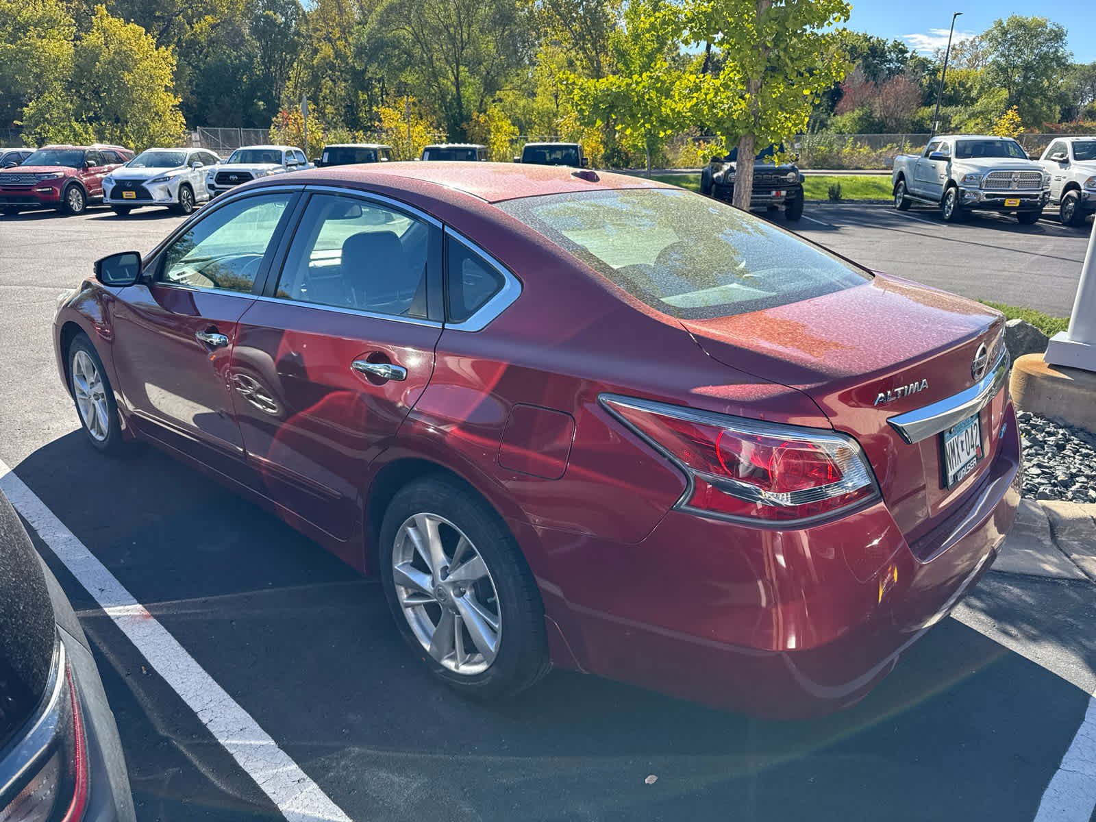 Used 2014 Nissan Altima SL with VIN 1N4AL3AP3EC286737 for sale in Minneapolis, Minnesota