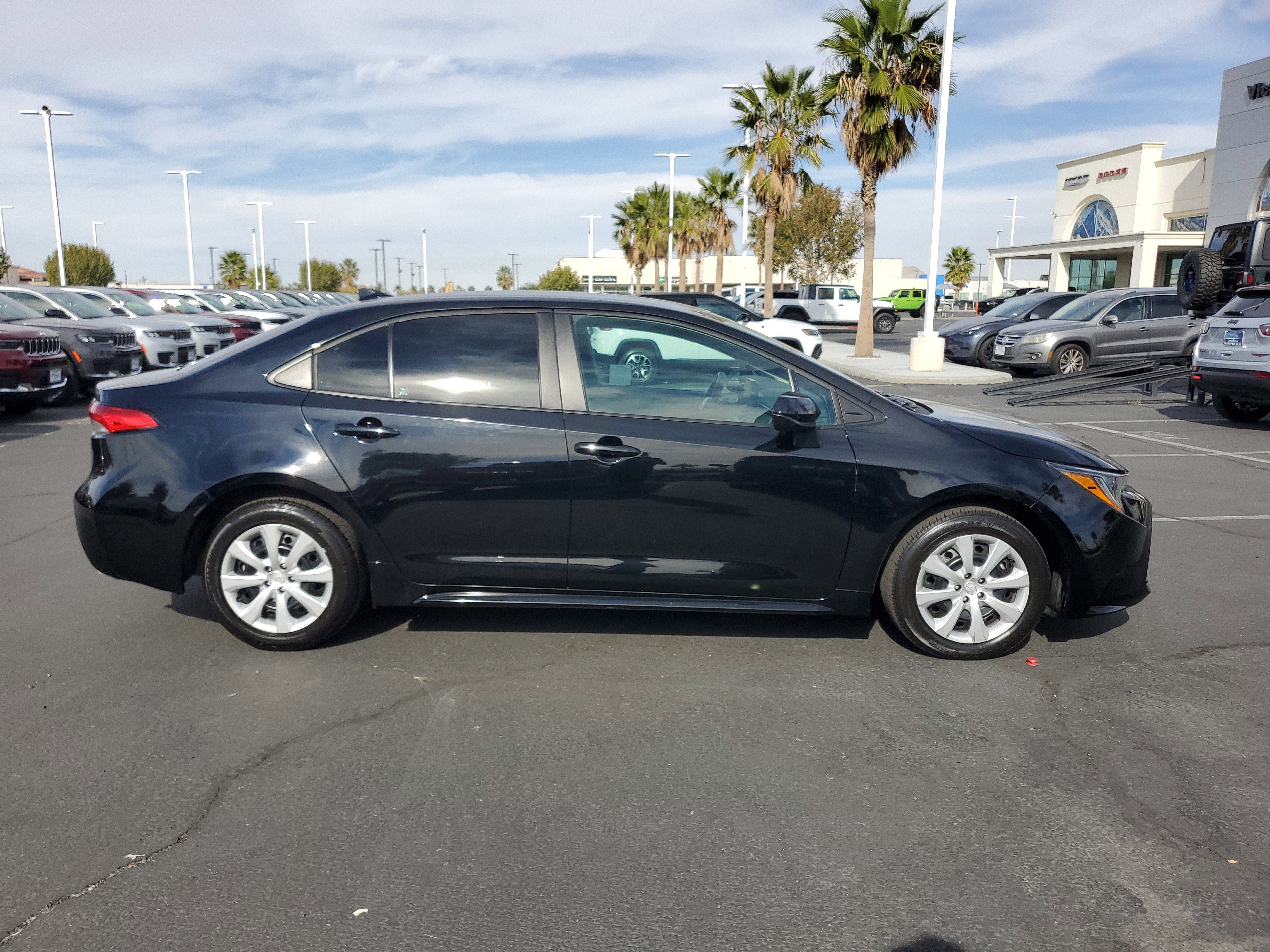 Used 2024 Toyota Corolla LE with VIN 5YFB4MDEXRP174400 for sale in Kansas City