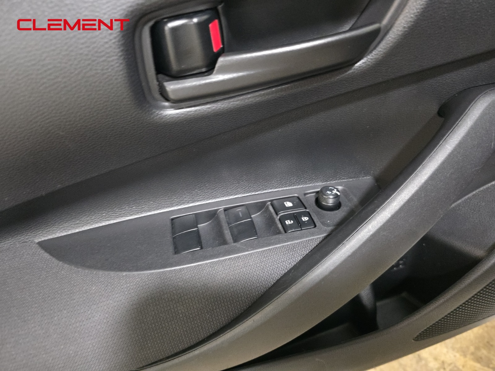 2024 Toyota Corolla LE photo 18