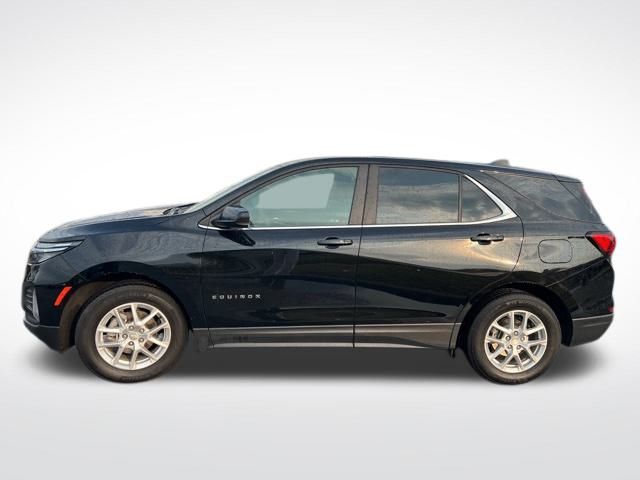 2024 Chevrolet Equinox LT photo 2