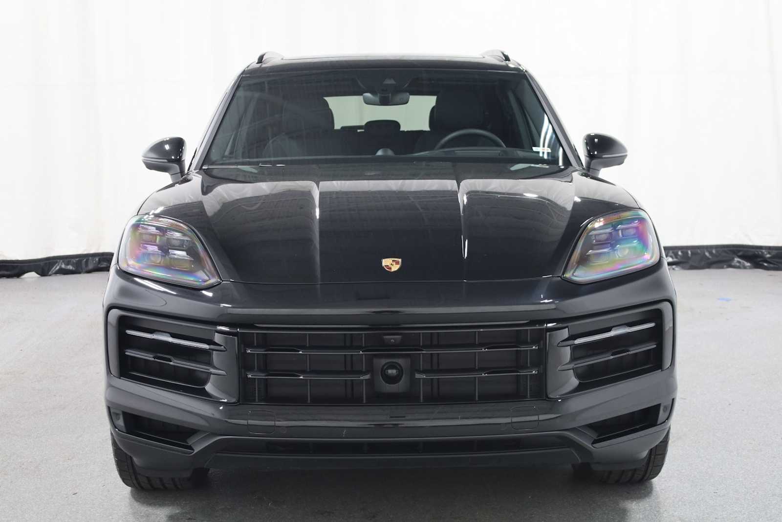 2025 Porsche Cayenne S photo 13