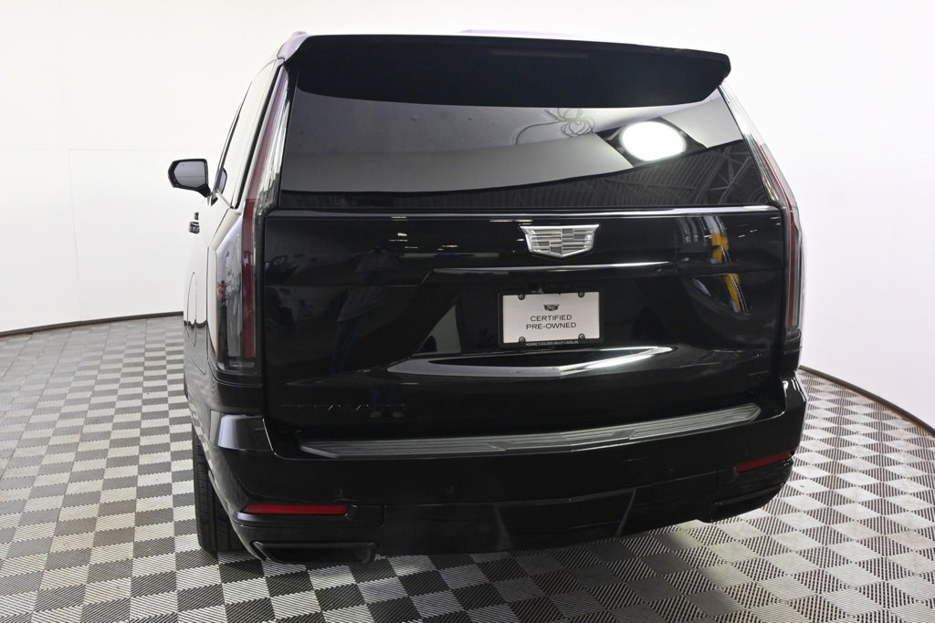 2025 Cadillac Escalade ESV Sport Platinum photo 4