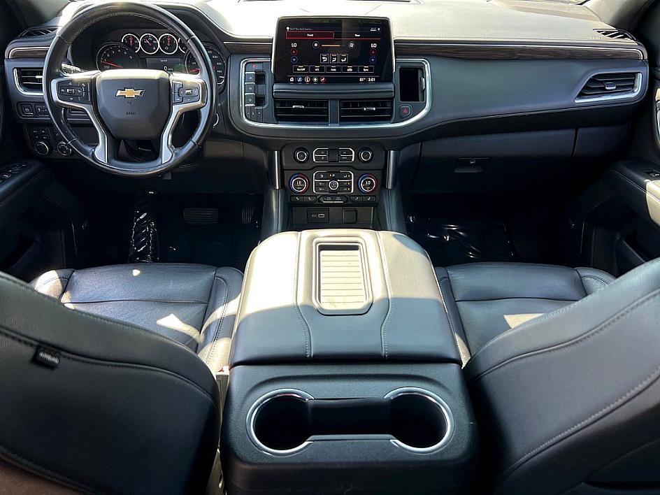 2021 Chevrolet Suburban LT photo 6