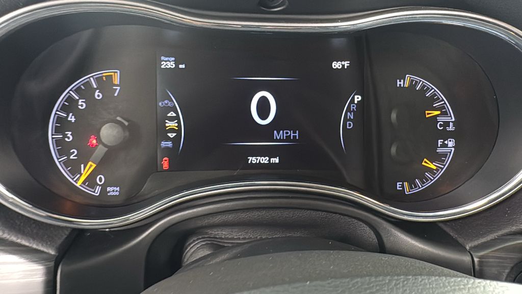 2019 Jeep Grand Cherokee Altitude photo 20