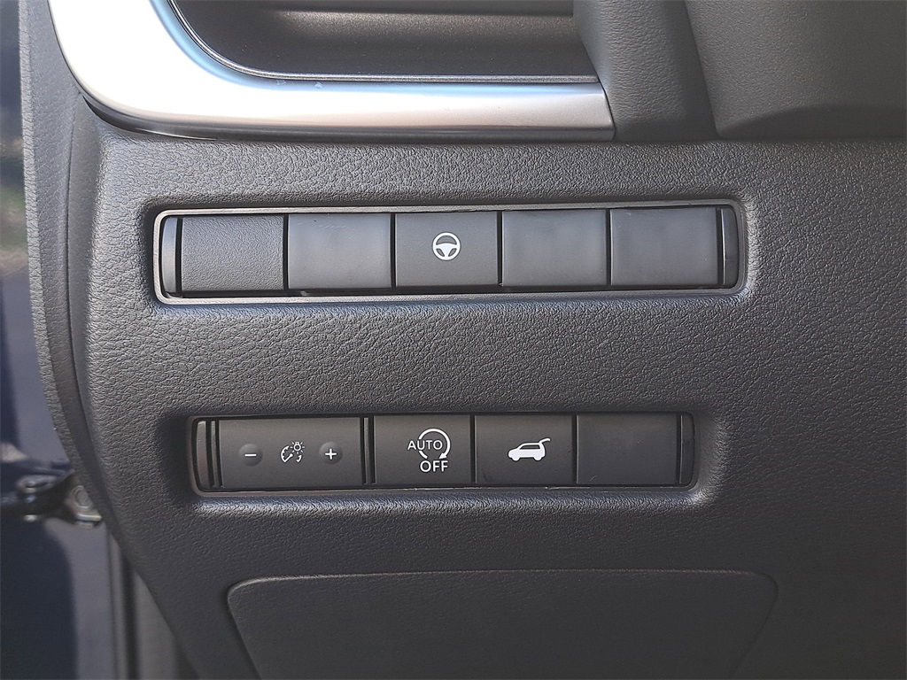 2026 Nissan Rogue SV photo 23