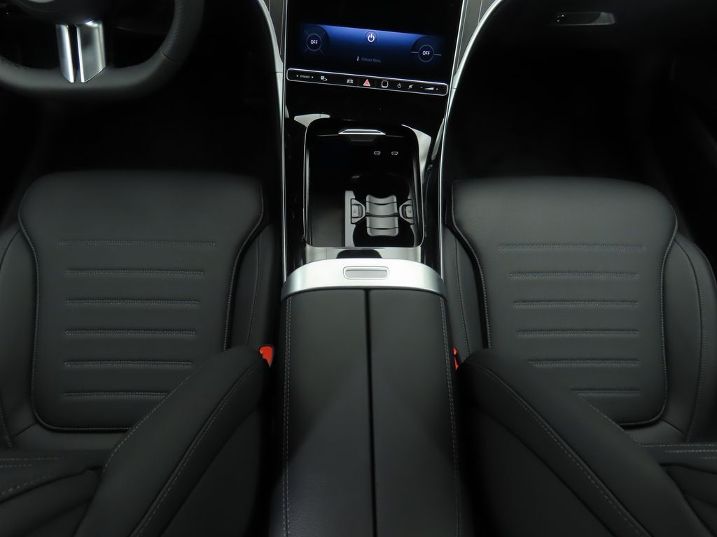 2025 Mercedes Benz C 300 photo 17