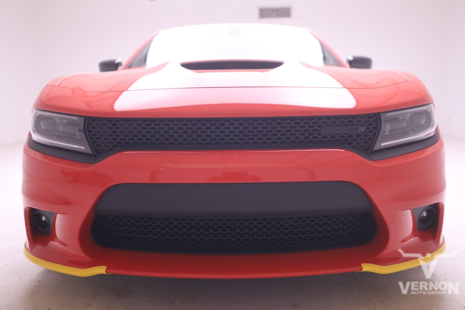 New 2023 Dodge Charger R/T Sedan RWD PH685220 Vernon Auto Group