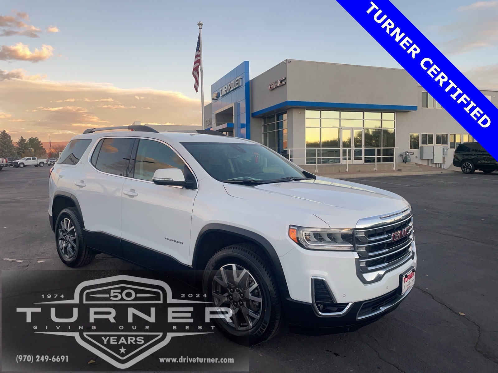 2023 GMC Acadia SLT's photo