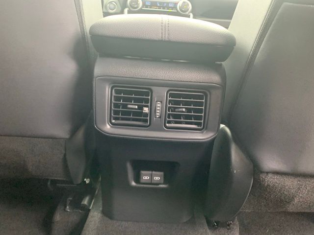 2023 Toyota RAV4 XLE Premium photo 28