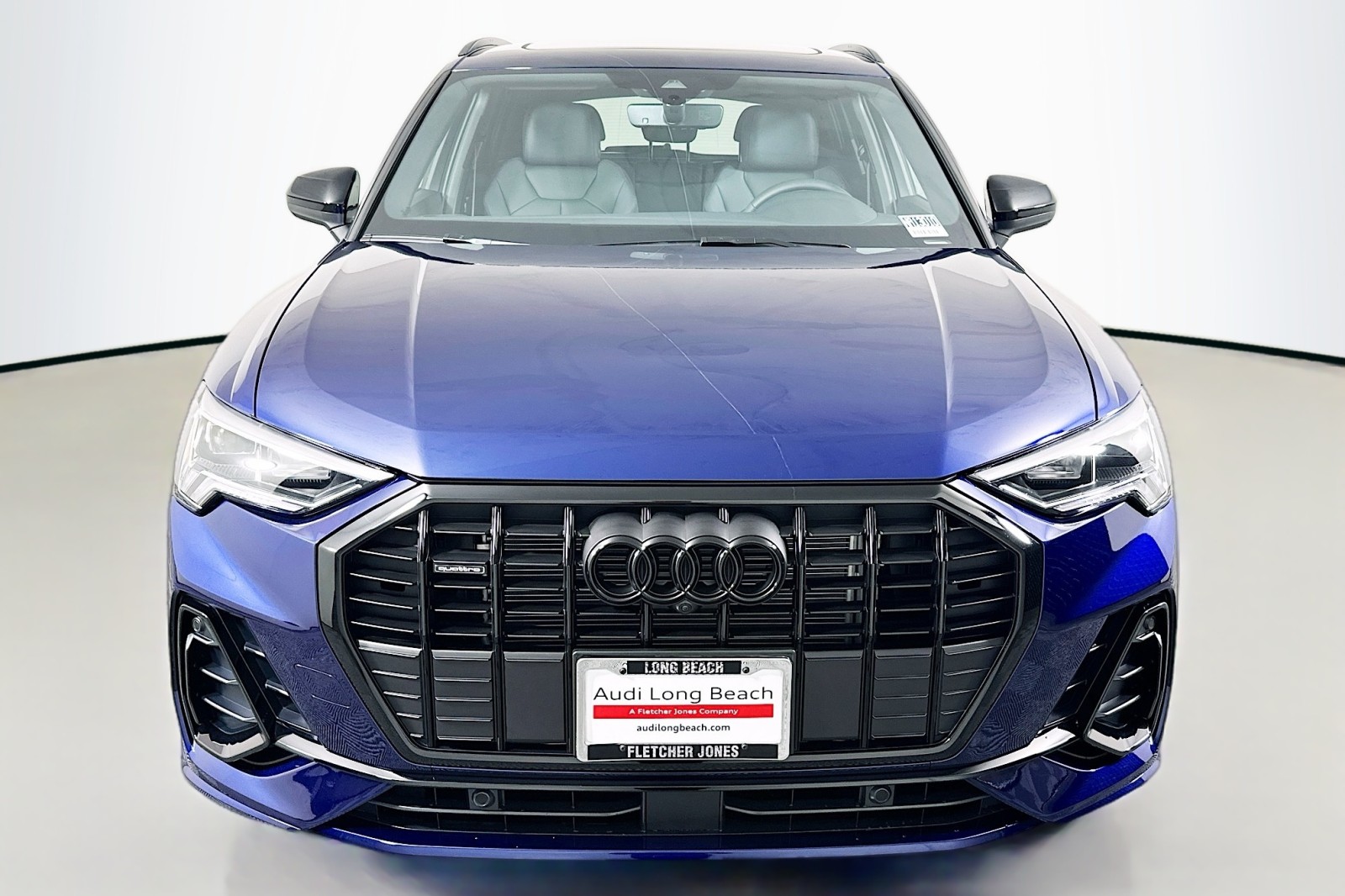 2025 Audi Q3 S line Premium Plus photo 2