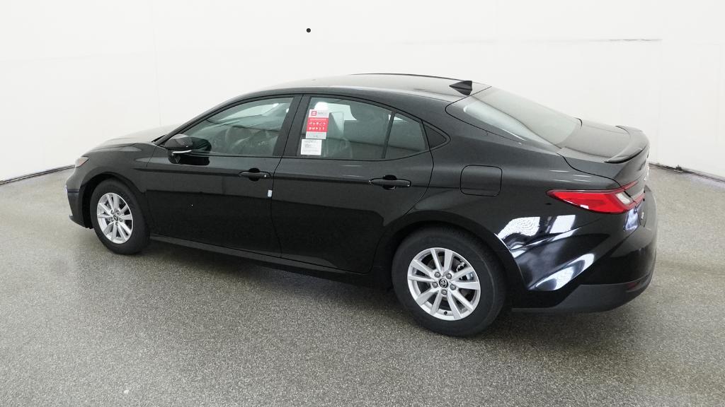 2026 Toyota Camry LE photo 11