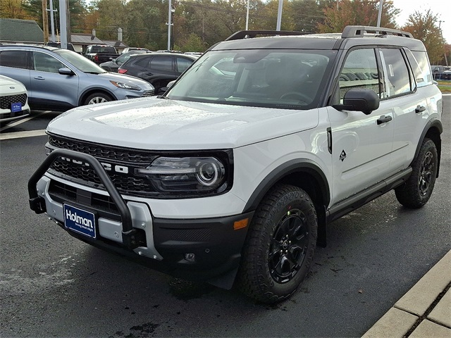 2025 Ford Bronco Sport Outer Banks photo 3