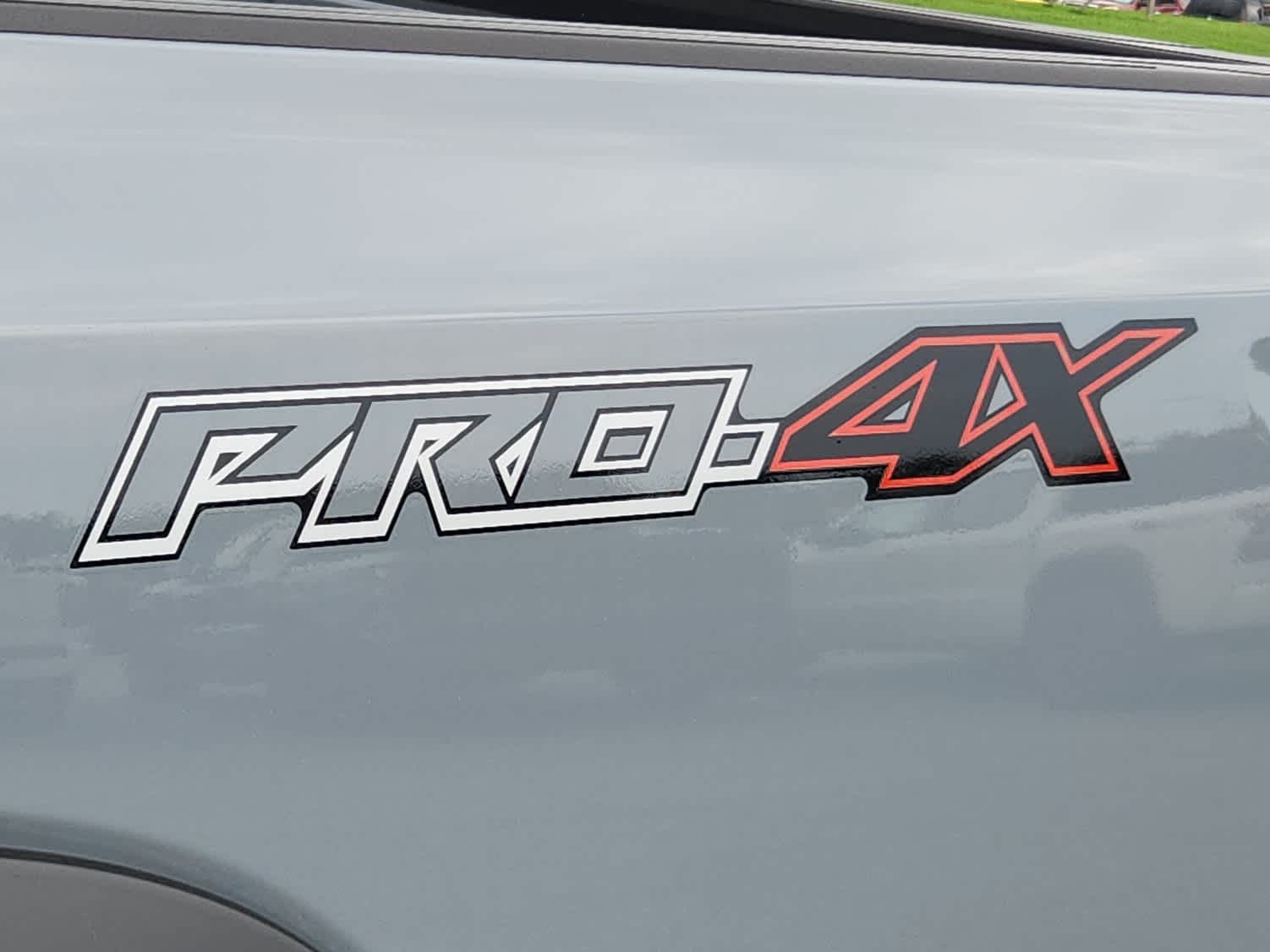 2025 Nissan Frontier Crew Cab PRO-4X photo 17