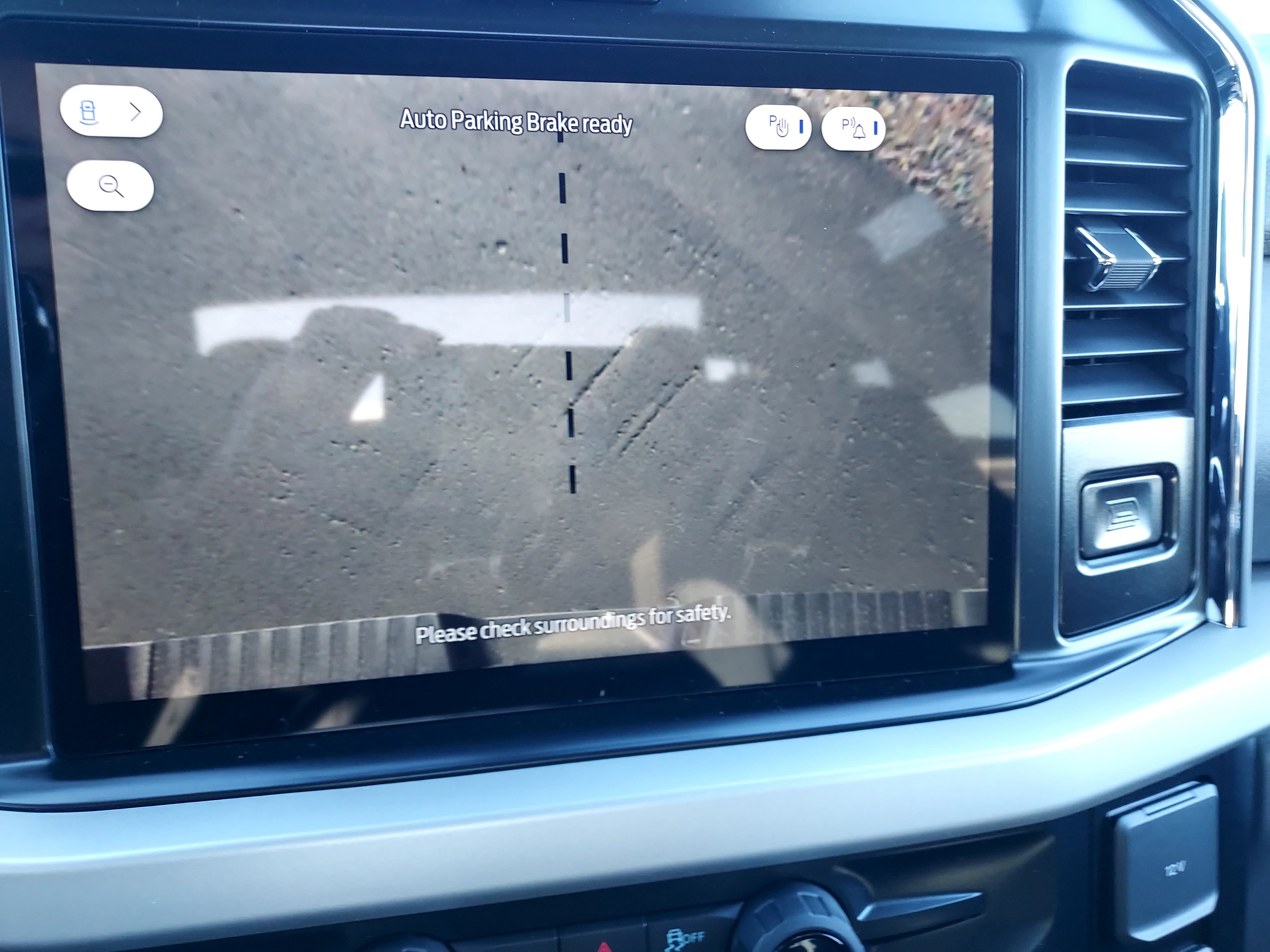 2026 Ford F-350 XLT photo 3