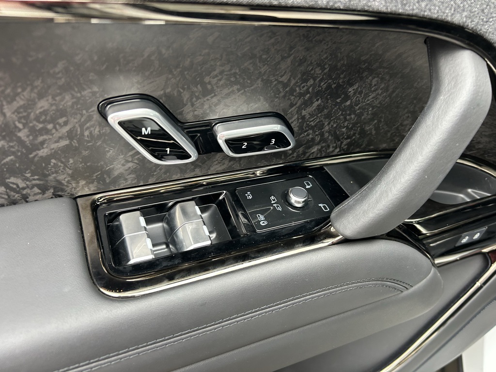2025 Land Rover Range Rover Sport Autobiography photo 8