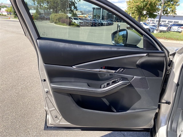2023 Mazda CX-30 2.5 S Preferred photo 3