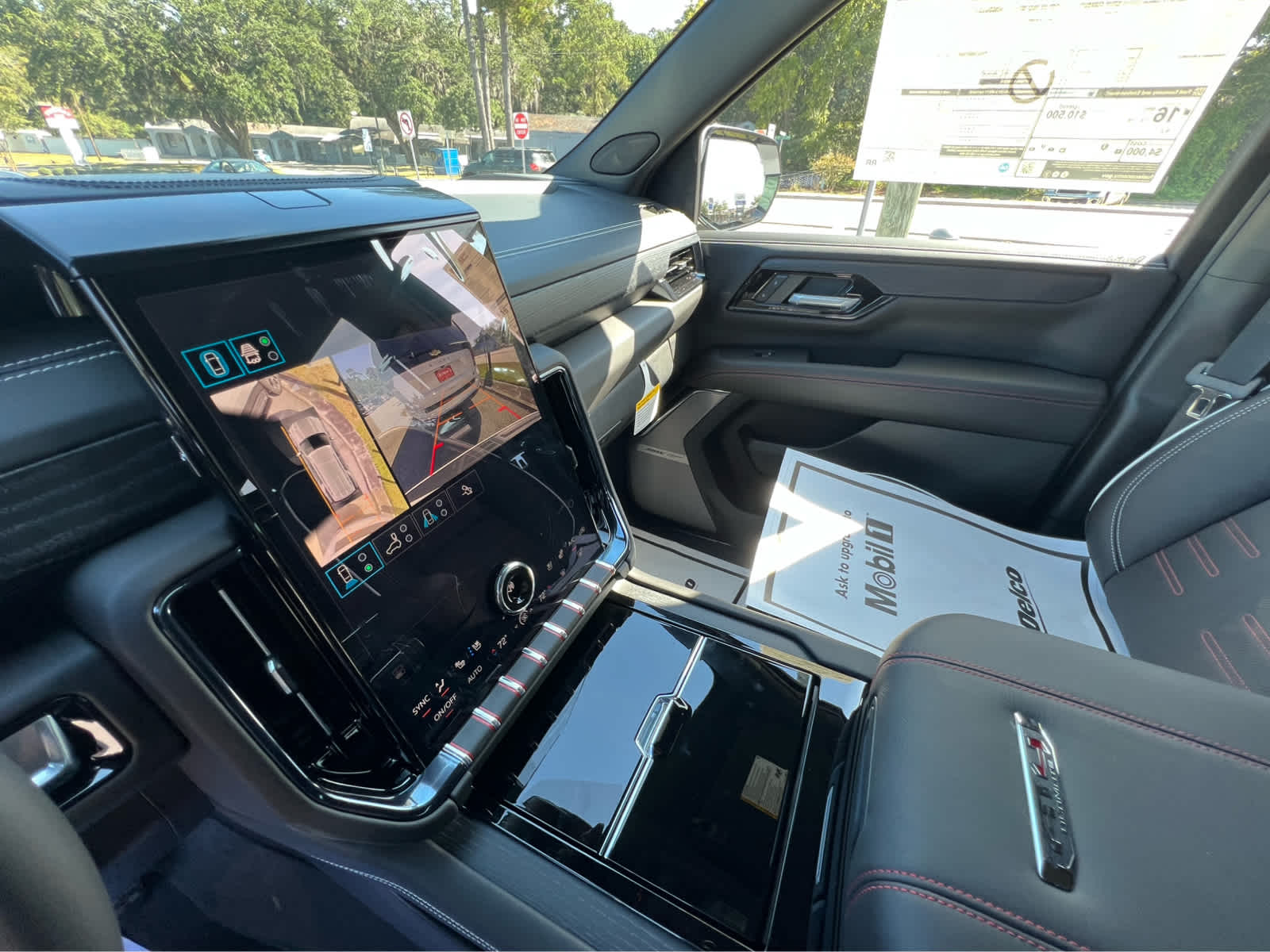 2025 Gmc Yukon AT4 Ultimate photo 11