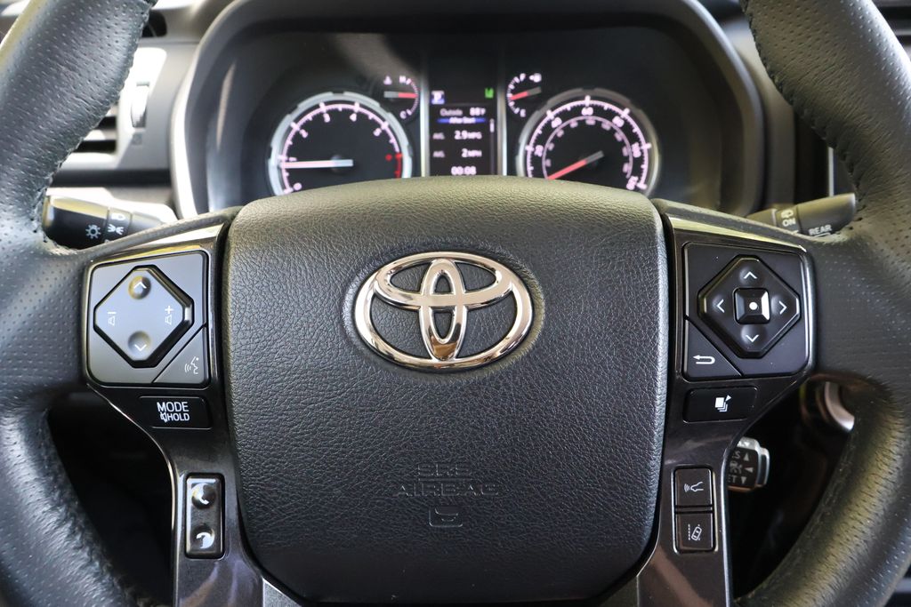 2020 Toyota 4Runner TRD Off-Road photo 22