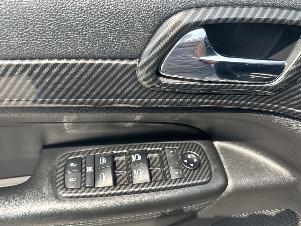 2019 Jeep Grand Cherokee Limited photo 13