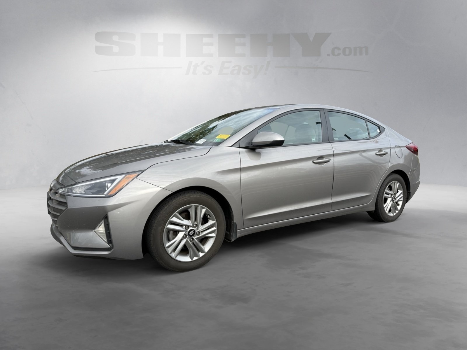 2020 Hyundai Elantra SEL photo 4