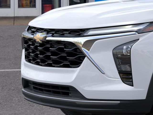 2025 Chevrolet Trax LT photo 12