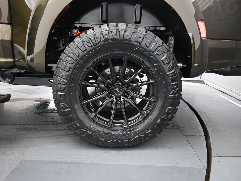 2025 Ford F-150 Raptor photo 20