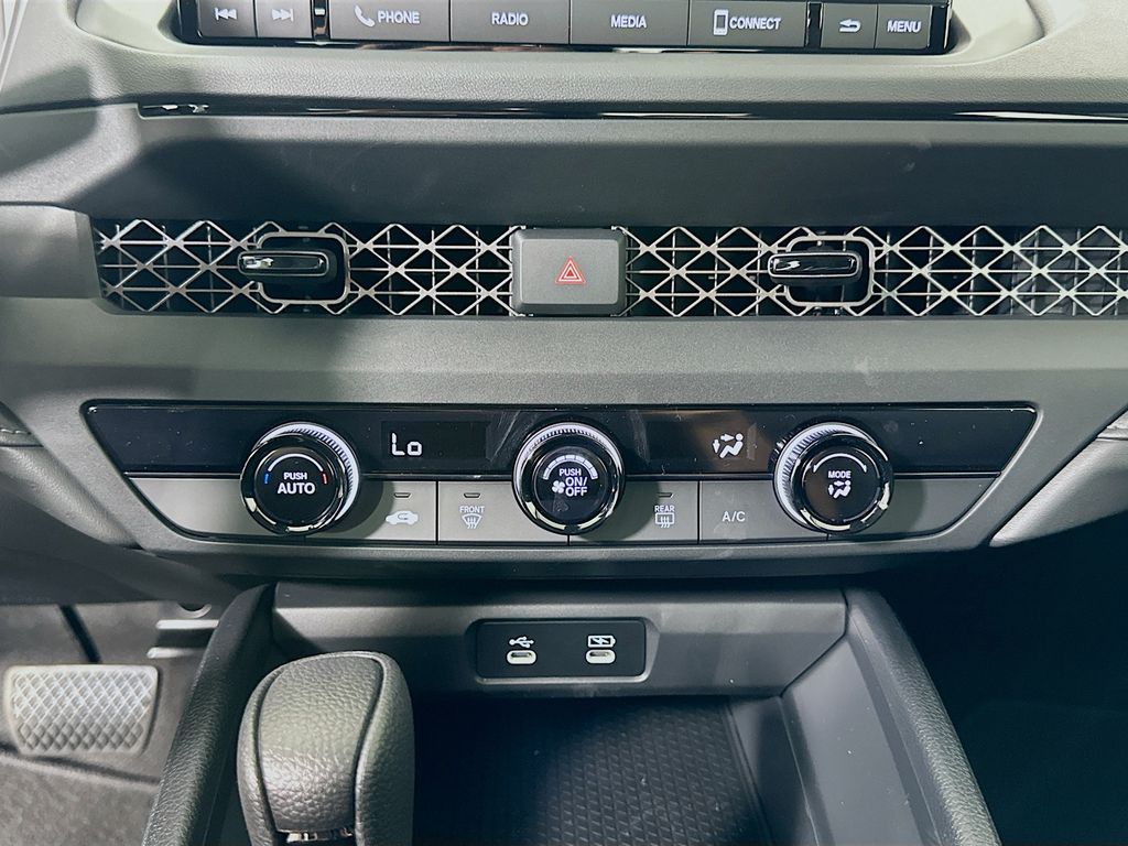 2025 Honda Accord 1.5T LX photo 13